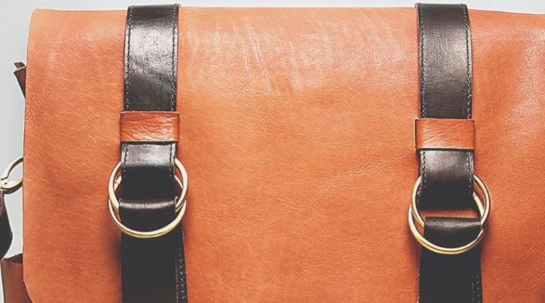 扣具(Buckle)是羅馬人設計的? 5大扣具的種類及材質一次介紹給您! - 依綸國際 | 紡織副料及布料專業供應商